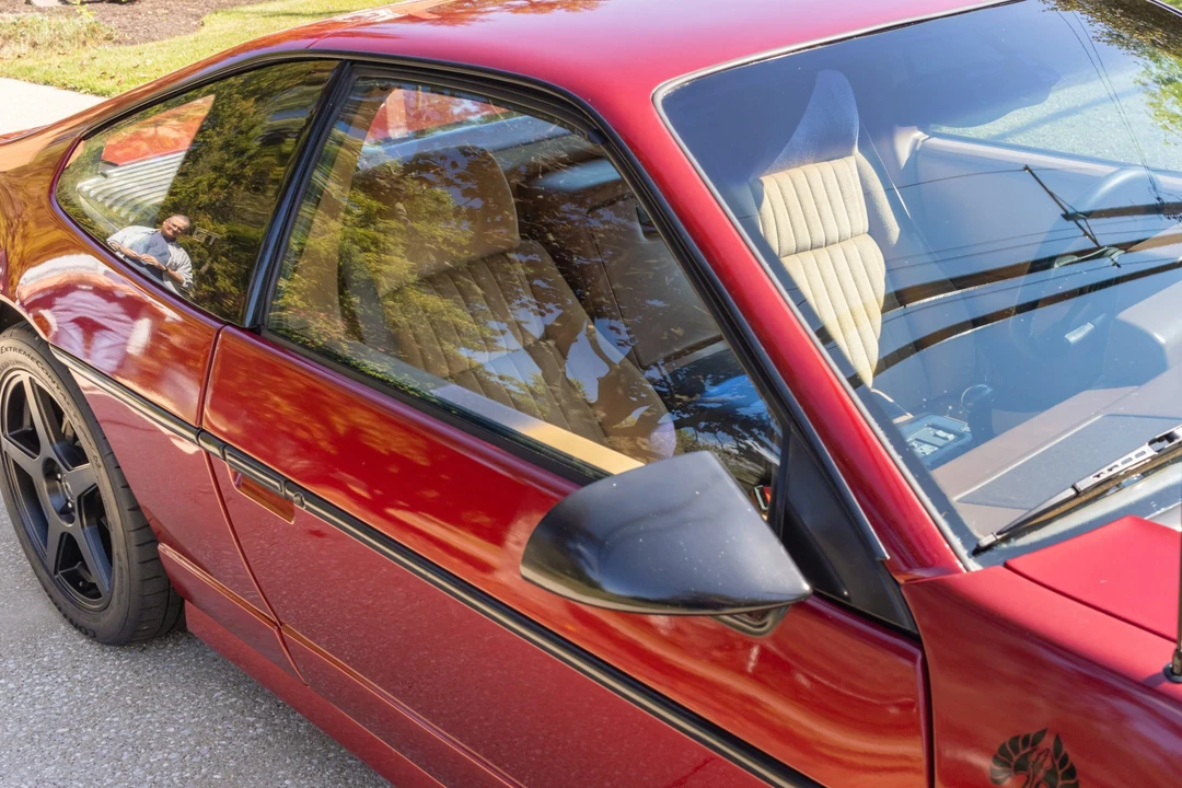 1988 Pontiac Fiero GT - Image 18 of 31