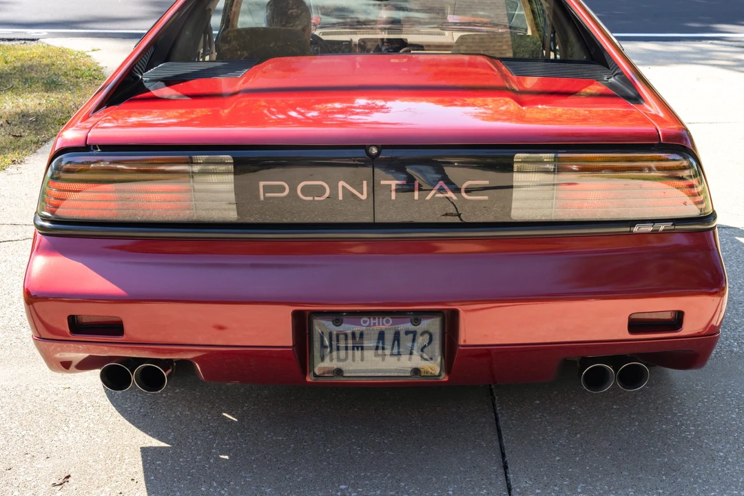 1988 Pontiac Fiero GT - Image 22 of 31