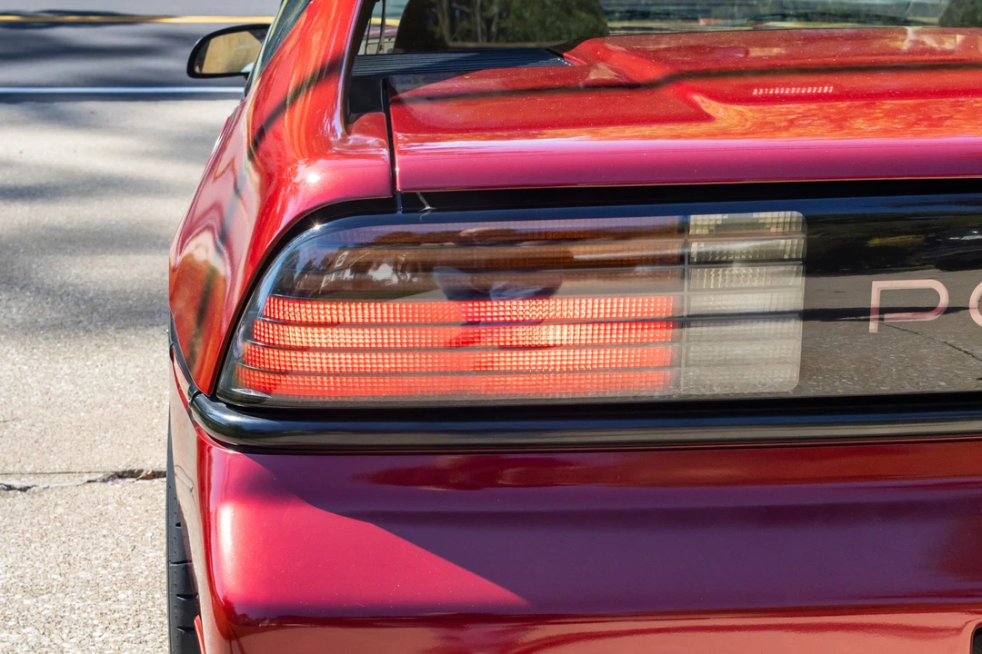 1988 Pontiac Fiero GT - Image 23 of 31