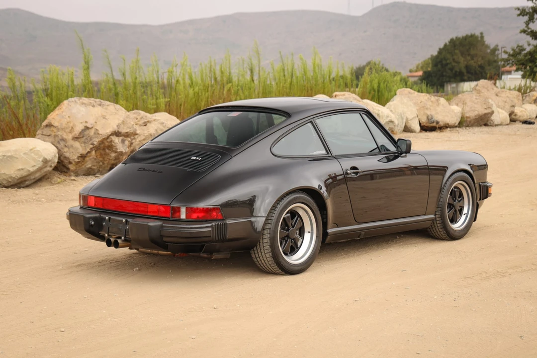 1989 Porsche 911 Carrera 3.2 - Image 11 of 31