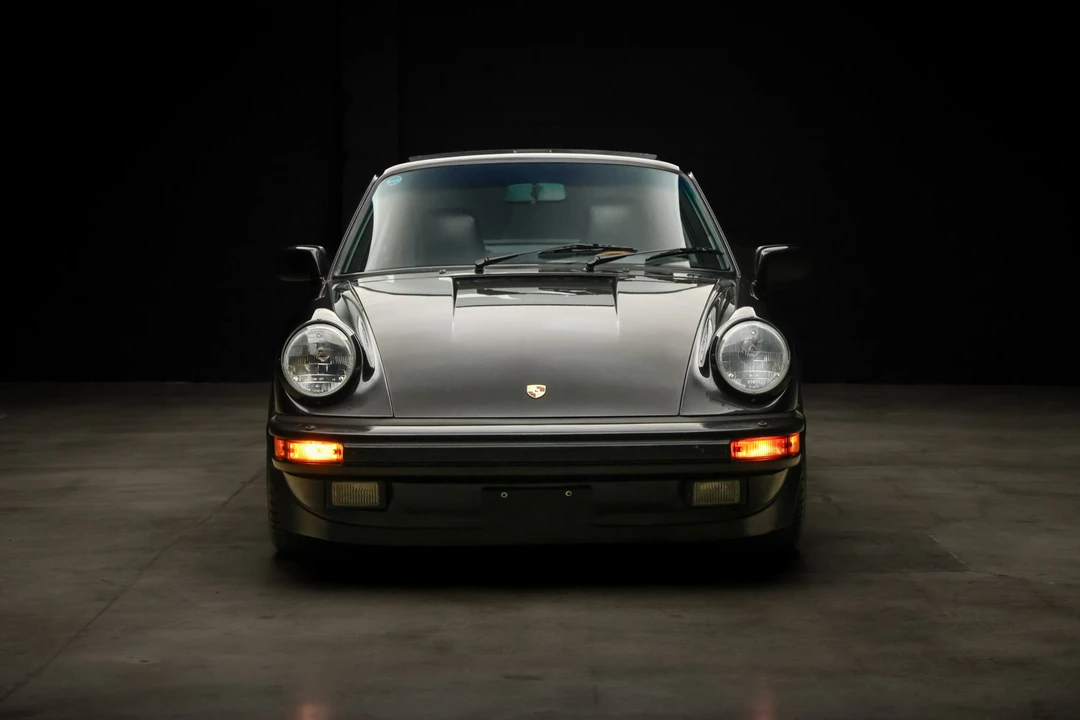 1989 Porsche 911 Carrera 3.2 - Image 24 of 31