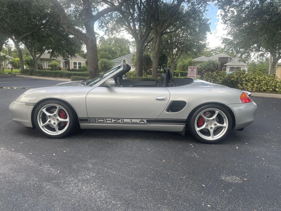 2001 Porsche 986 Boxster S - Image 14 of 31