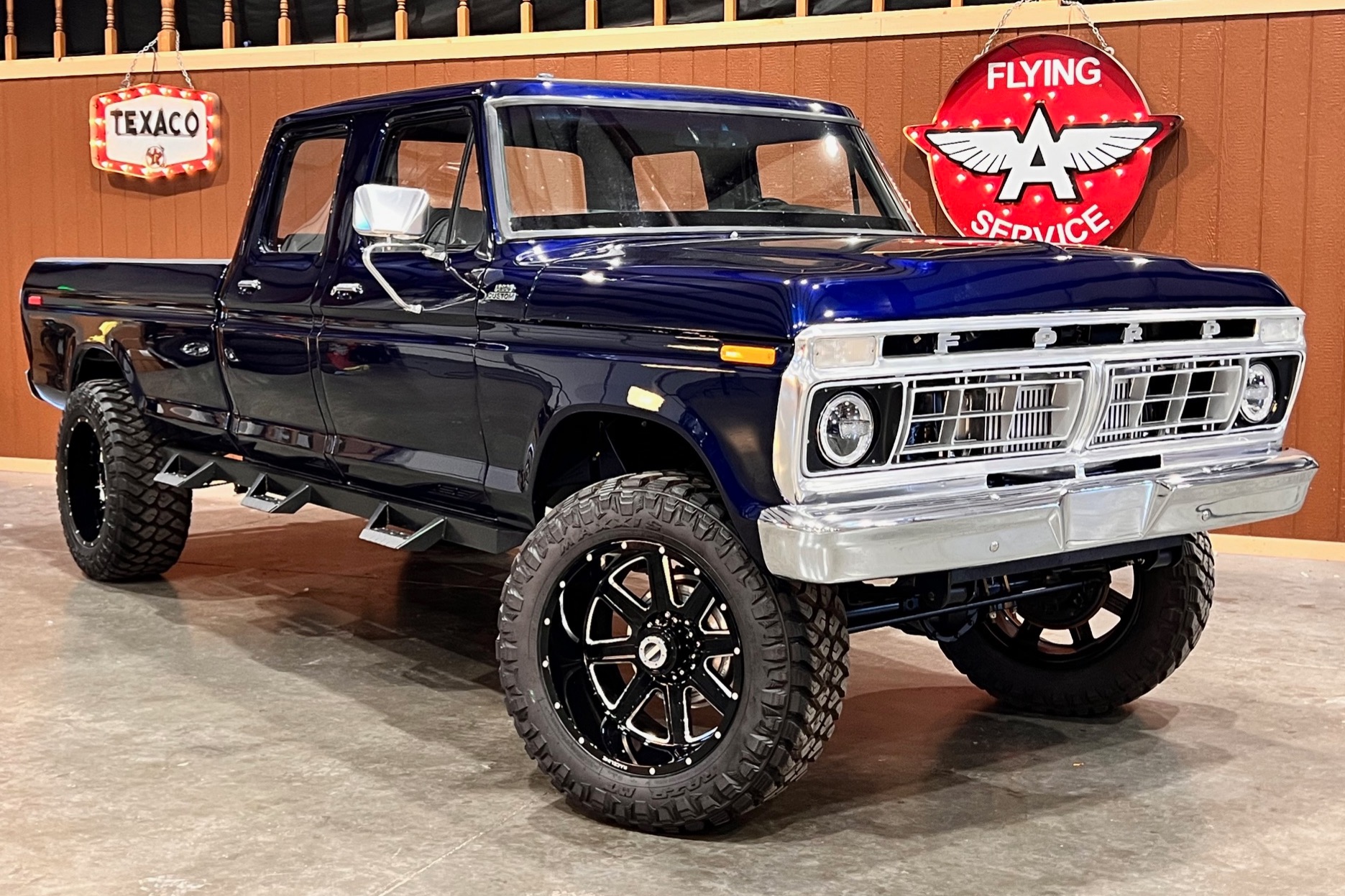 3.5L EcoBoost-Powered 1977 Ford F-250 Custom 4×4 Conversion