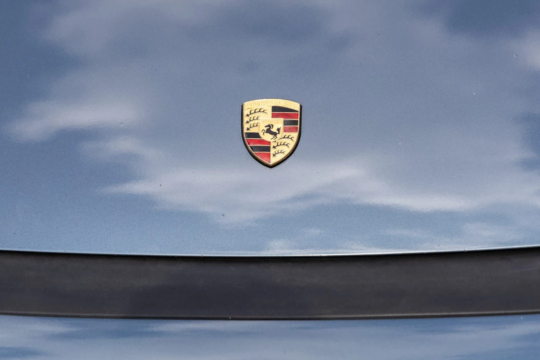 1988 Porsche 911 Carrera 3.2 - Image 17 of 31