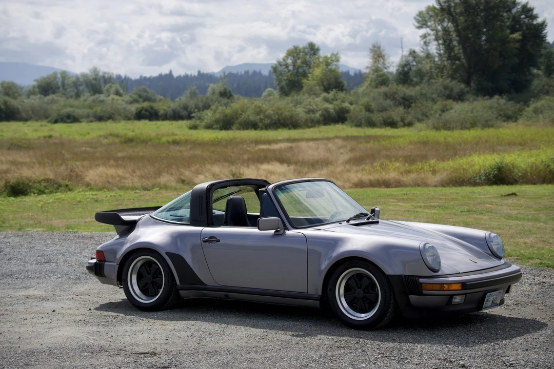 1988 Porsche 911 Carrera 3.2 - Image 9 of 31