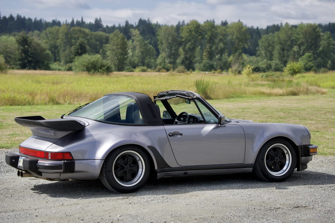 1988 Porsche 911 Carrera 3.2 - Image 12 of 31