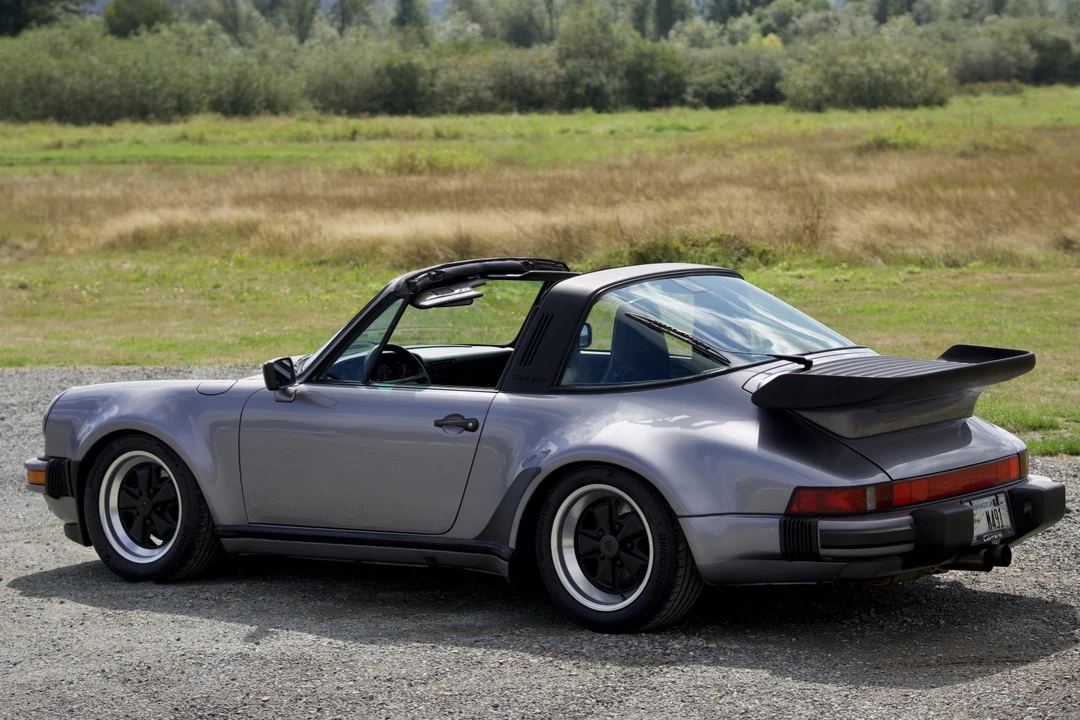 1988 Porsche 911 Carrera 3.2 - Image 16 of 31