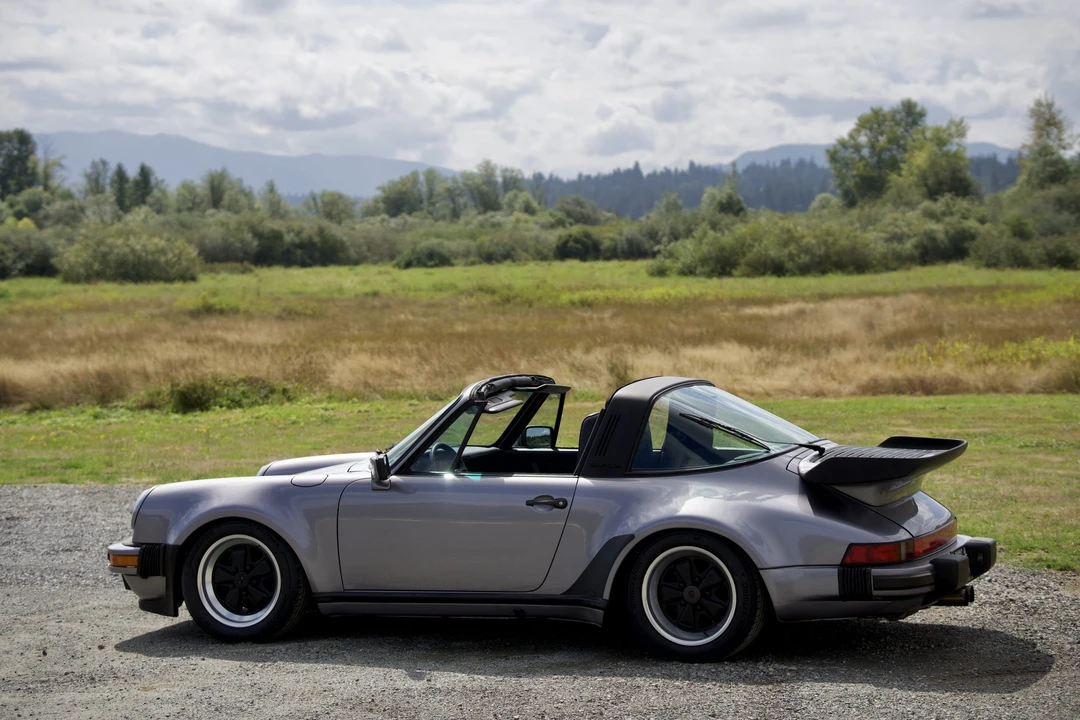 1988 Porsche 911 Carrera 3.2 - Image 17 of 31