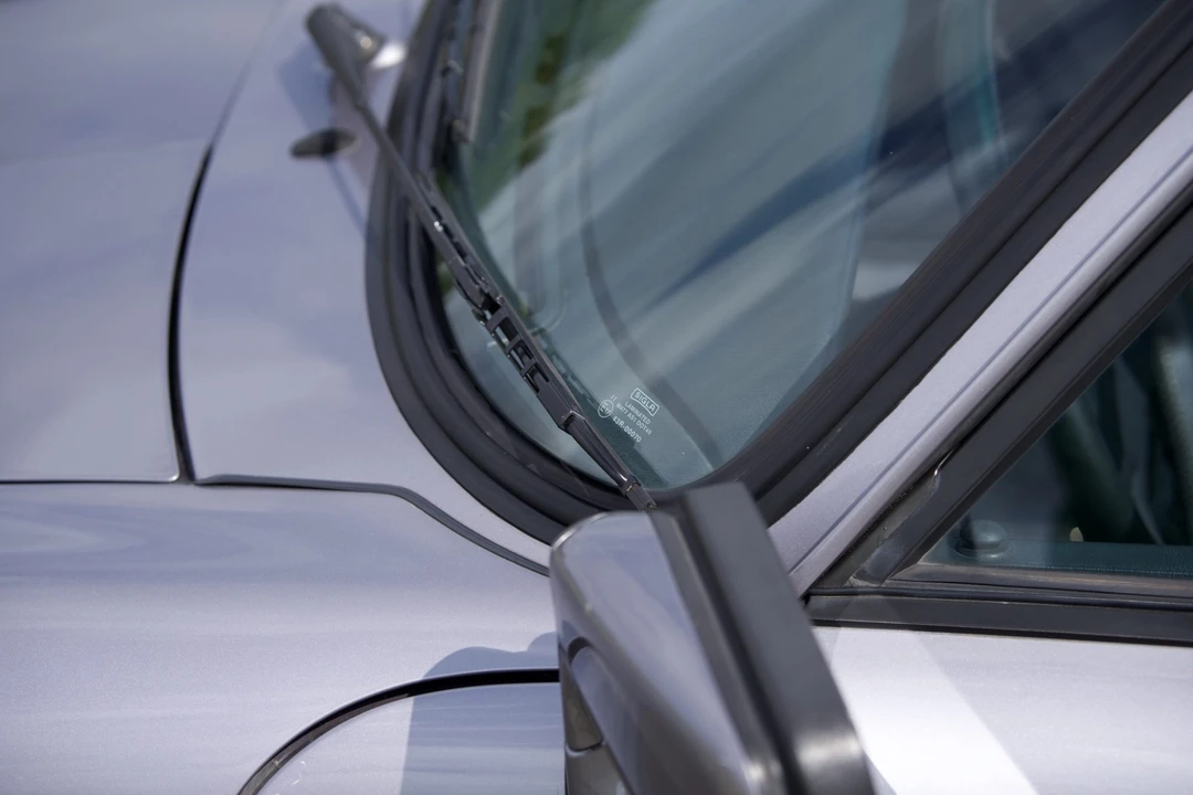 1988 Porsche 911 Carrera 3.2 - Image 28 of 31