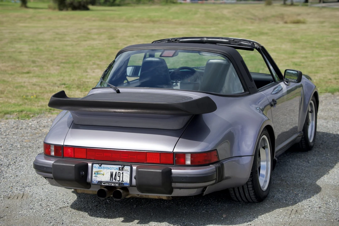1988 Porsche 911 Carrera 3.2 - Image 15 of 31