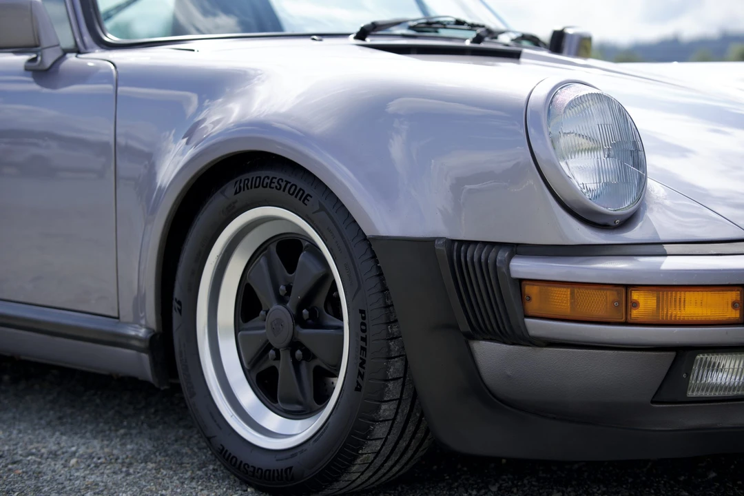 1988 Porsche 911 Carrera 3.2 - Image 23 of 31