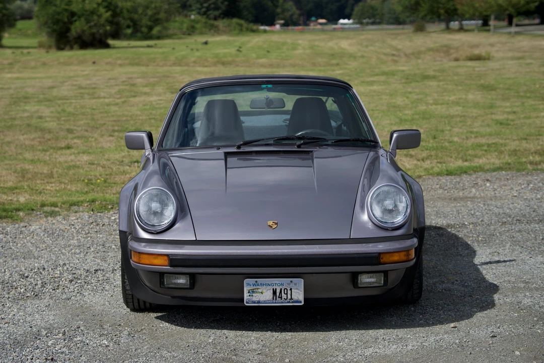 1988 Porsche 911 Carrera 3.2 - Image 7 of 31