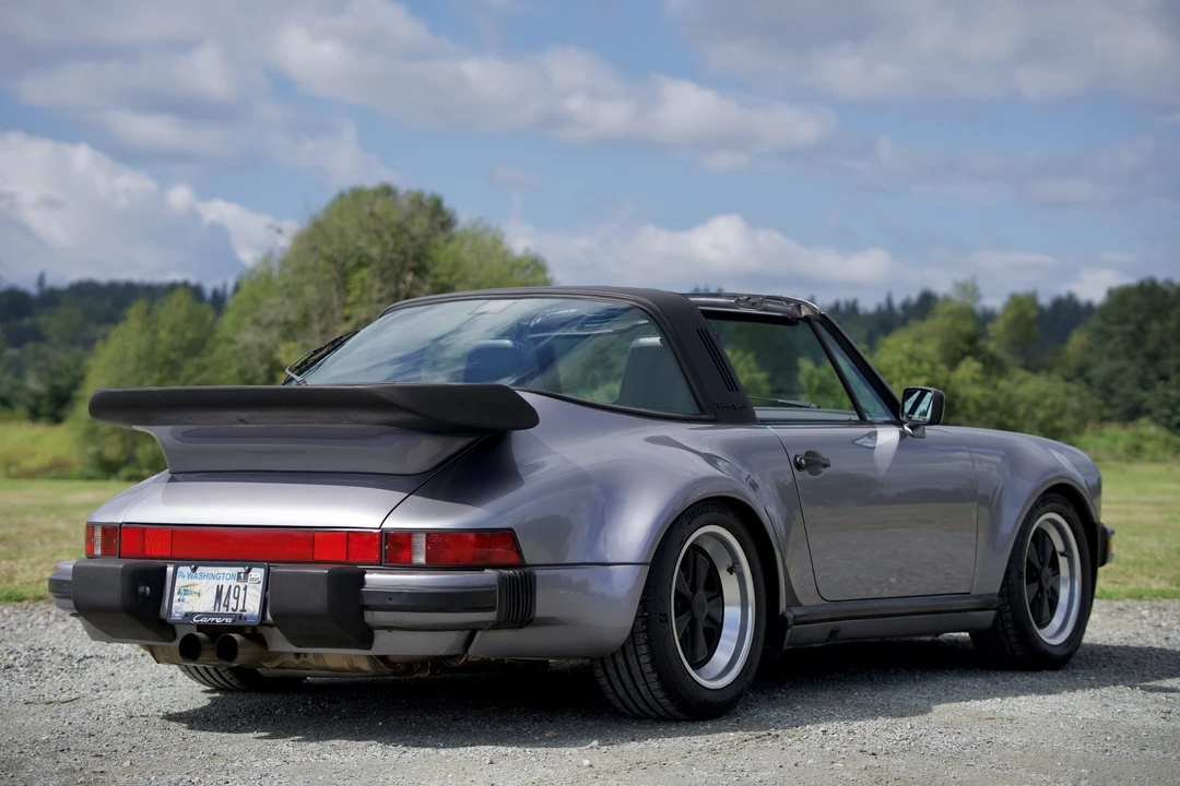 1988 Porsche 911 Carrera 3.2 - Image 14 of 31