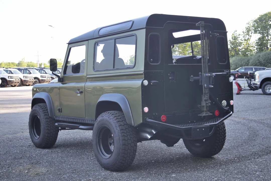 1991 Land Rover Defender 90 - Image 5 of 31