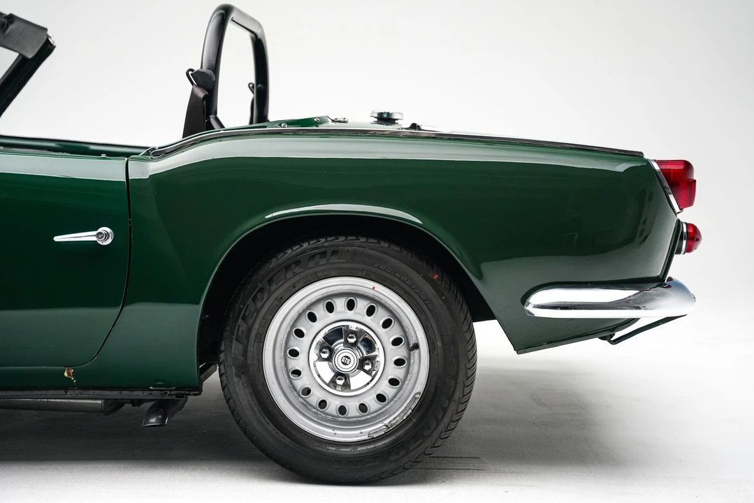 Triumph Spitfire - Image 15 of 31