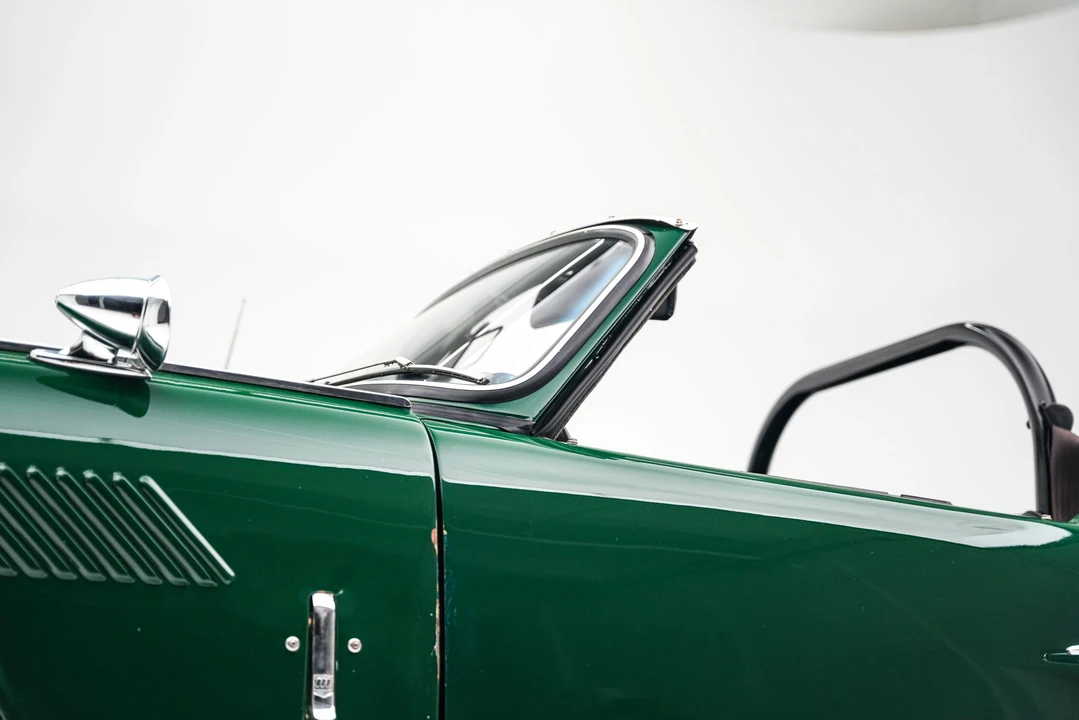 Triumph Spitfire - Image 31 of 31