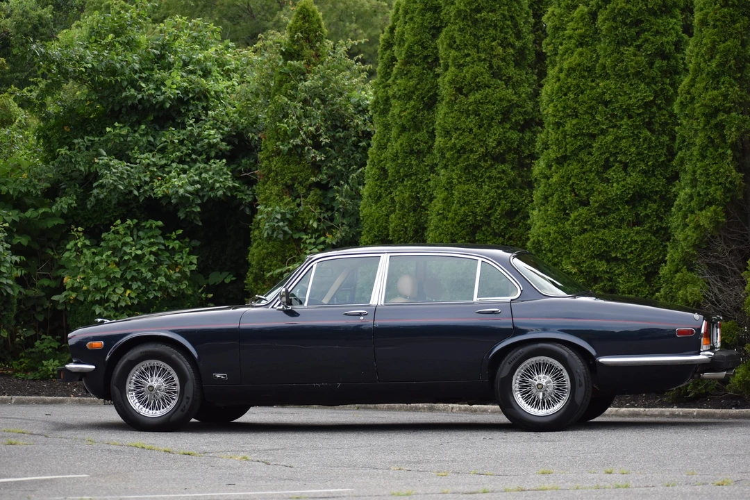 1976 Jaguar XJ Series 2 - Image 14 of 31
