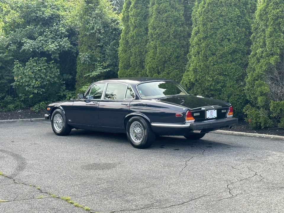 1976 Jaguar XJ Series 2 - Image 15 of 31