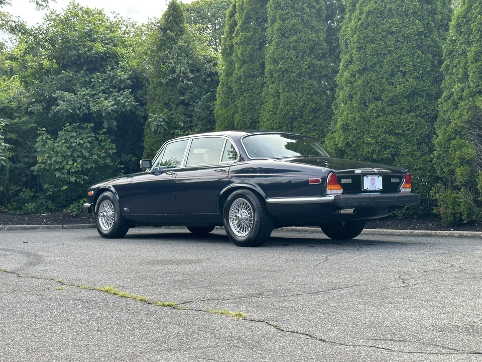 1976 Jaguar XJ Series 2 - Image 16 of 31