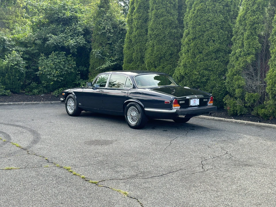 1976 Jaguar XJ Series 2 - Image 17 of 31
