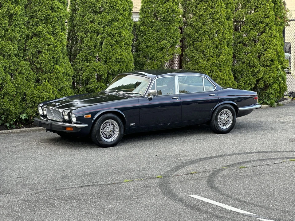 1976 Jaguar XJ Series 2 - Image 9 of 31