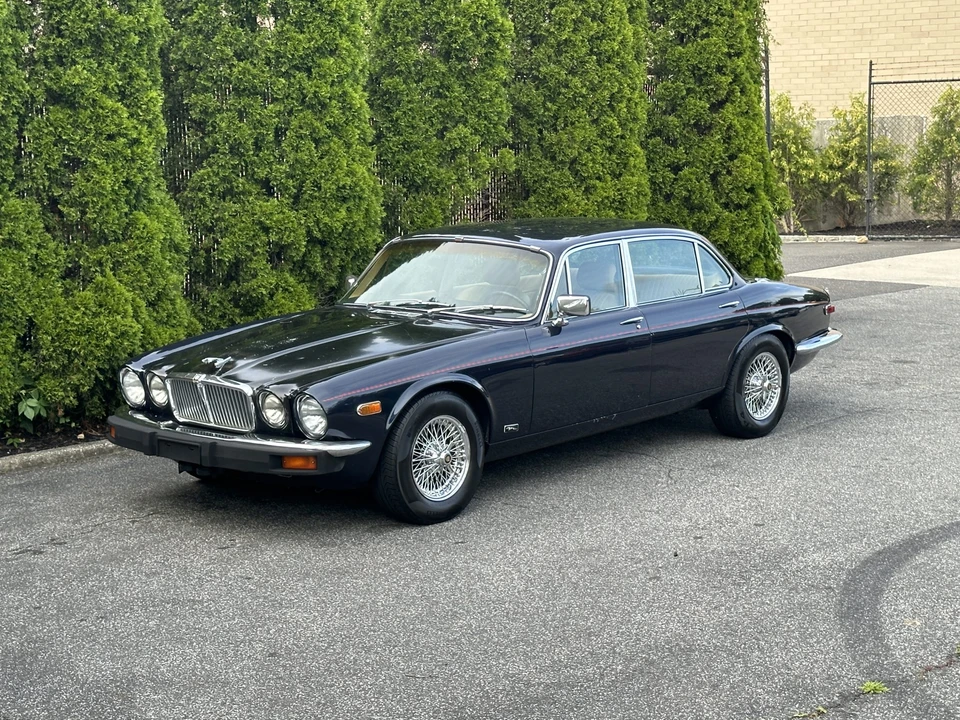 1976 Jaguar XJ Series 2 - Image 4 of 31