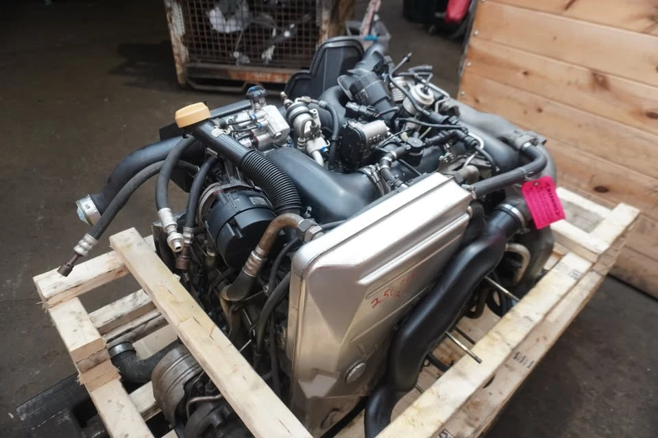 2001 Parts & Memorabilia Engines - Image 4 of 10