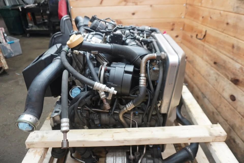 2001 Parts & Memorabilia Engines - Image 5 of 10