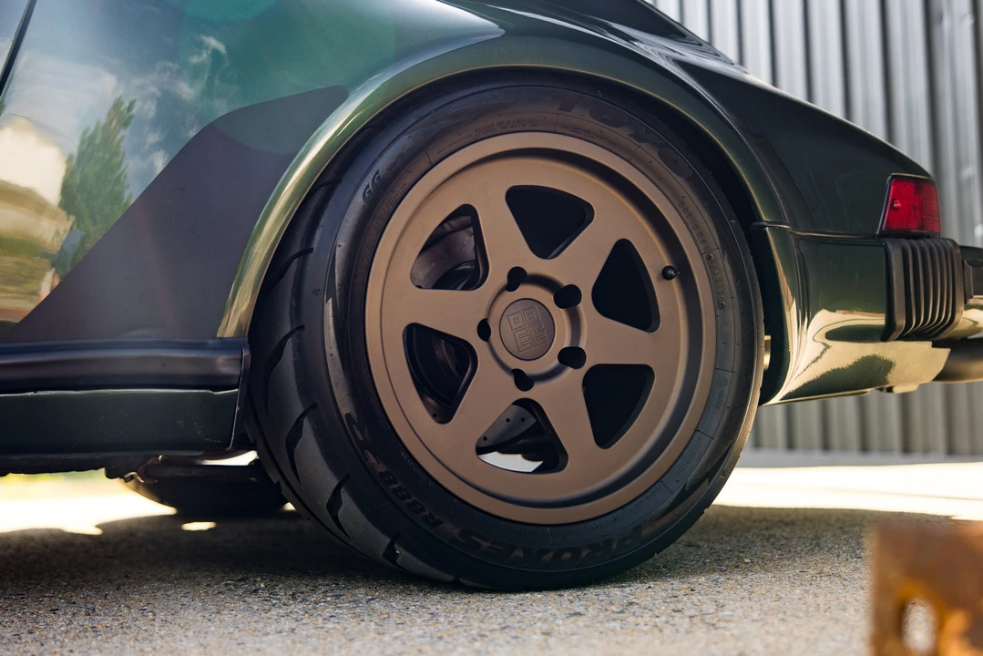 1975 Porsche 911 F-Body LWB - Image 30 of 31