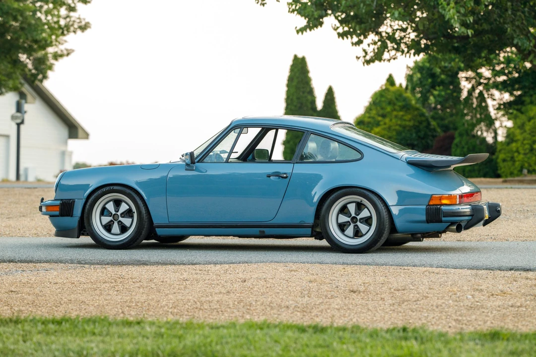 1984 Porsche 911 Carrera 3.2 - Image 9 of 31