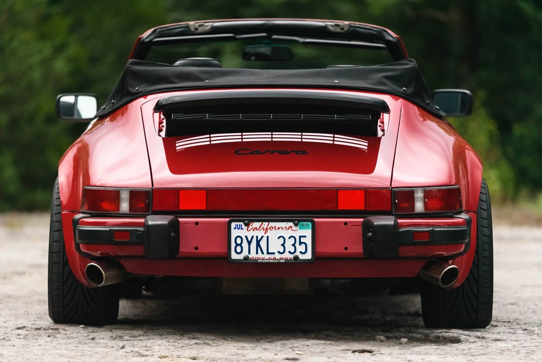 1987 Porsche 911 Carrera 3.2 - Image 13 of 31