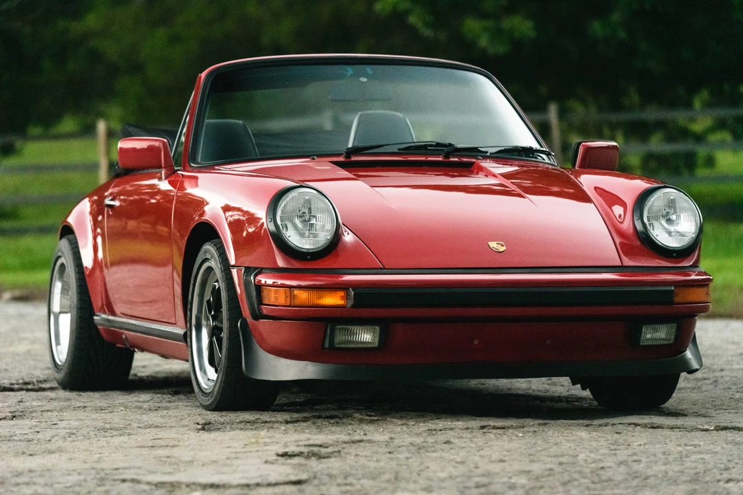 1987 Porsche 911 Carrera 3.2 - Image 2 of 31
