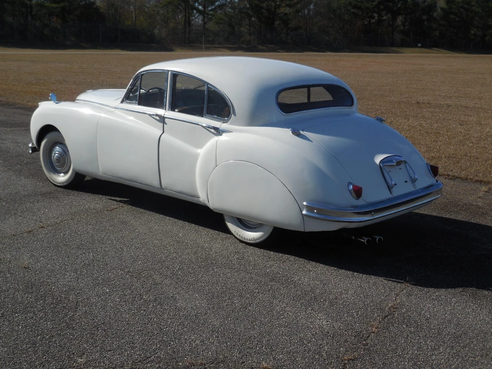1954 Jaguar Mark VII & VIII & IX - Image 19 of 31