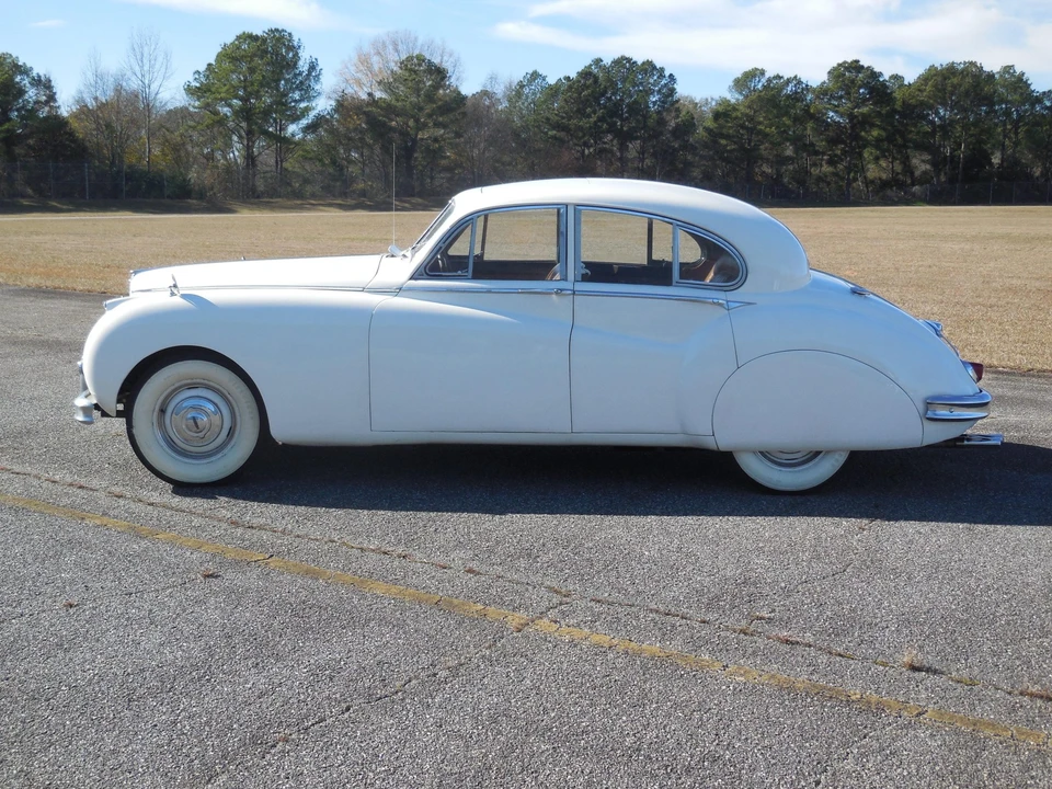 1954 Jaguar Mark VII & VIII & IX - Image 17 of 31