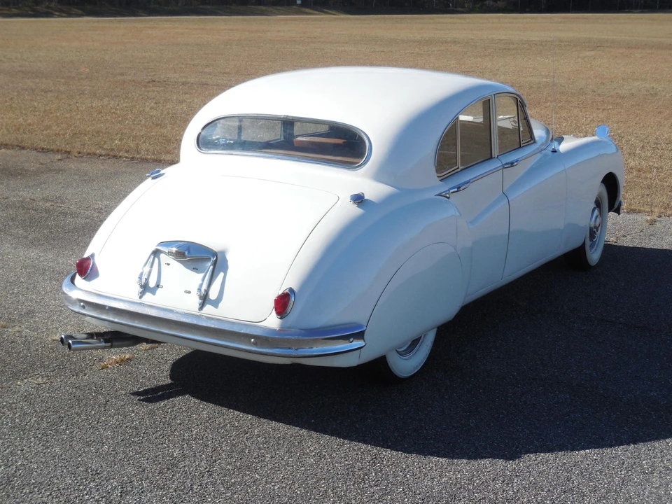 1954 Jaguar Mark VII & VIII & IX - Image 27 of 31