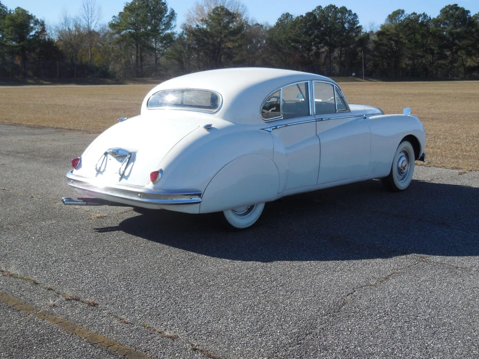 1954 Jaguar Mark VII & VIII & IX - Image 30 of 31