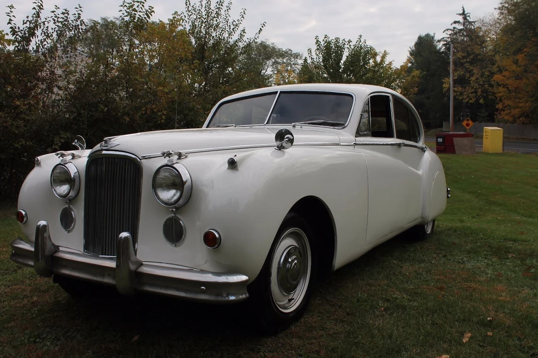 1954 Jaguar Mark VII & VIII & IX - Image 6 of 31