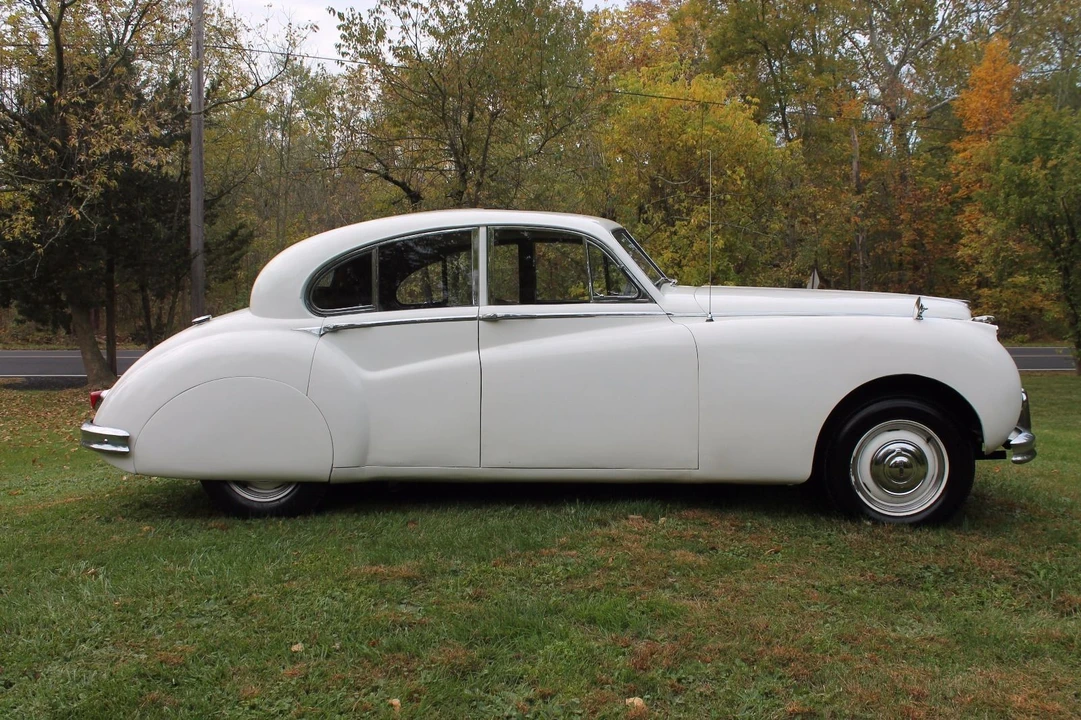 1954 Jaguar Mark VII & VIII & IX - Image 31 of 31