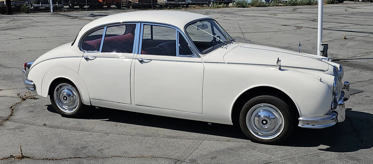 1967 Jaguar Mark II - Image 5 of 31