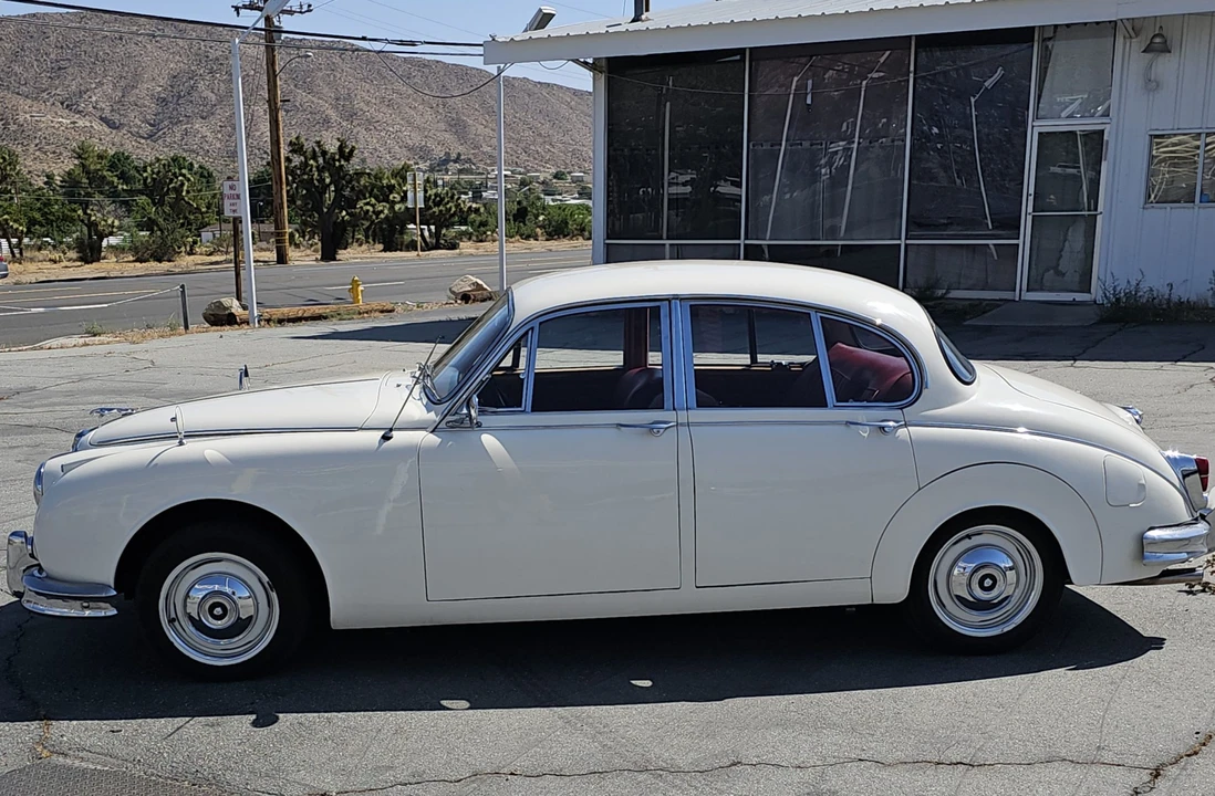 1967 Jaguar Mark II - Image 12 of 31