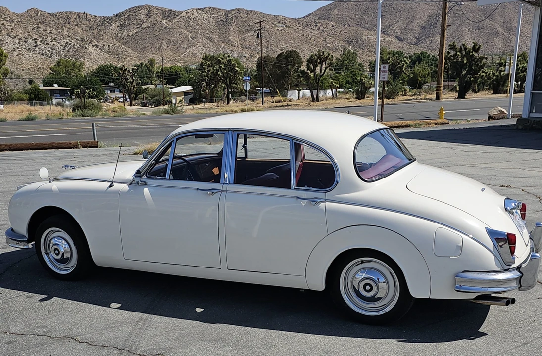 1967 Jaguar Mark II - Image 11 of 31