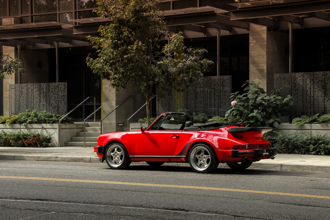 1986 Porsche 911 Carrera 3.2 - Image 8 of 31