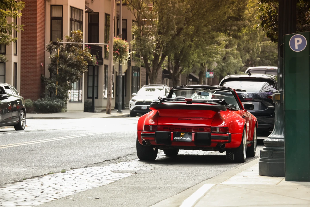 1986 Porsche 911 Carrera 3.2 - Image 10 of 31