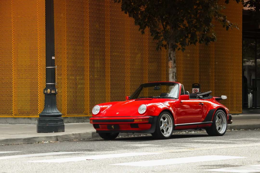1986 Porsche 911 Carrera 3.2 - Image 12 of 31