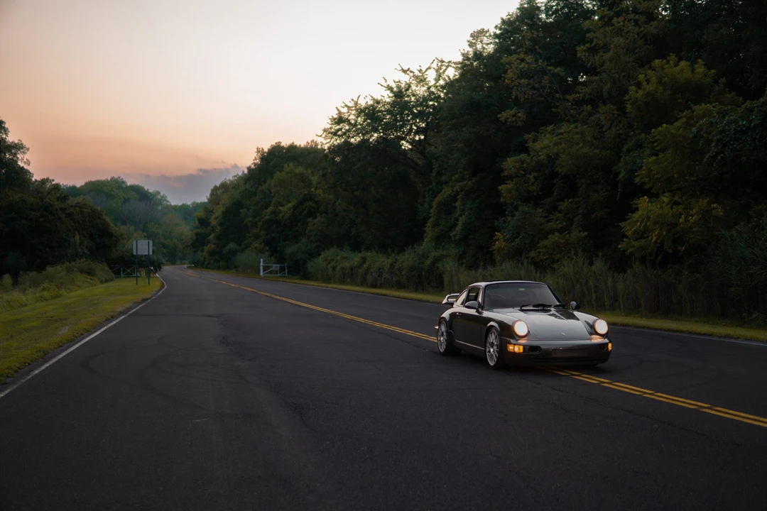 1990 Porsche 964 Carrera - Image 12 of 31