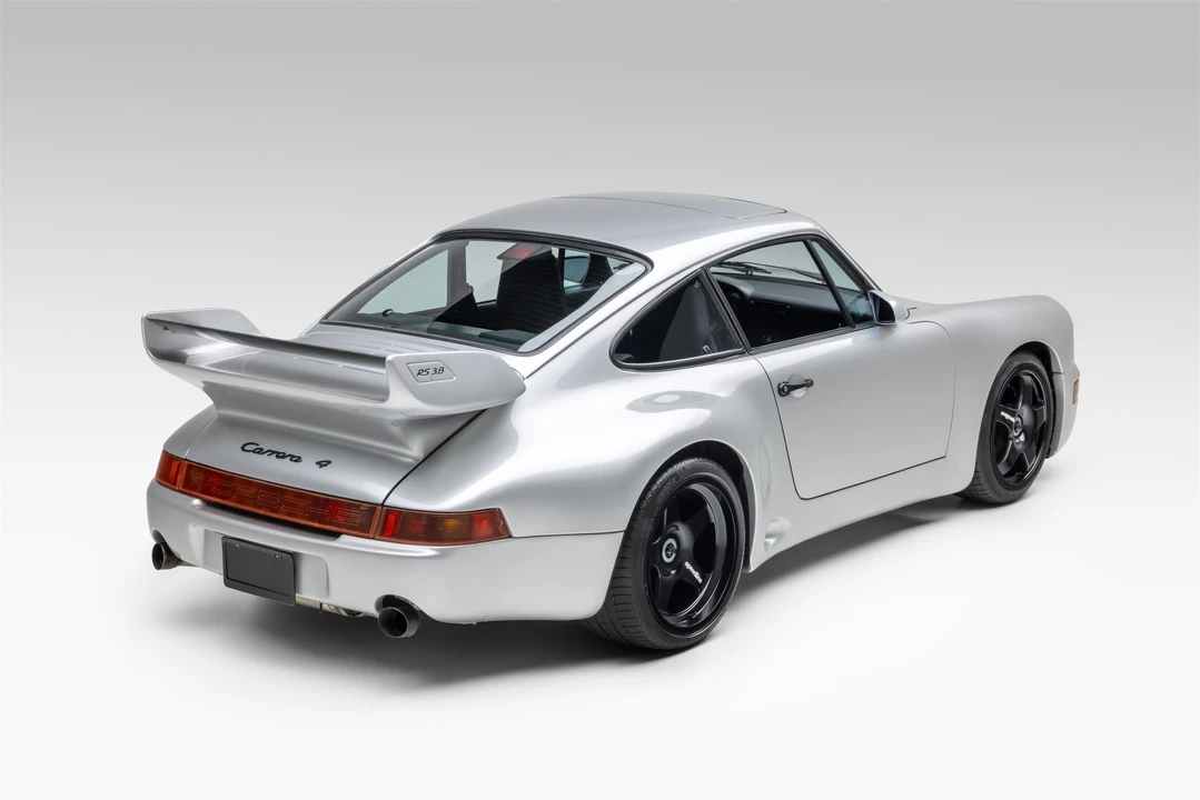 1990 Porsche 964 Carrera 4 - Image 14 of 31