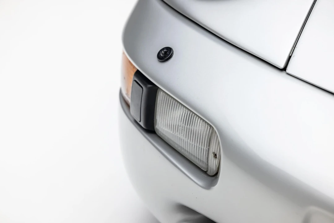 1990 Porsche 964 Carrera 4 - Image 25 of 31