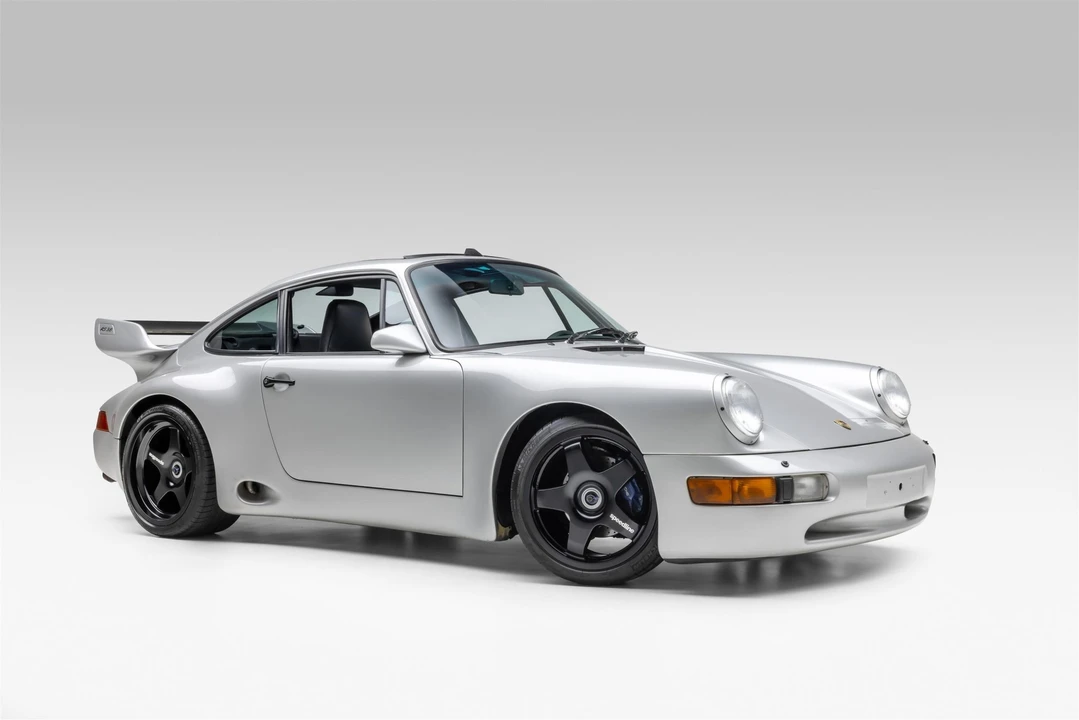 1990 Porsche 964 Carrera 4 - Image 17 of 31