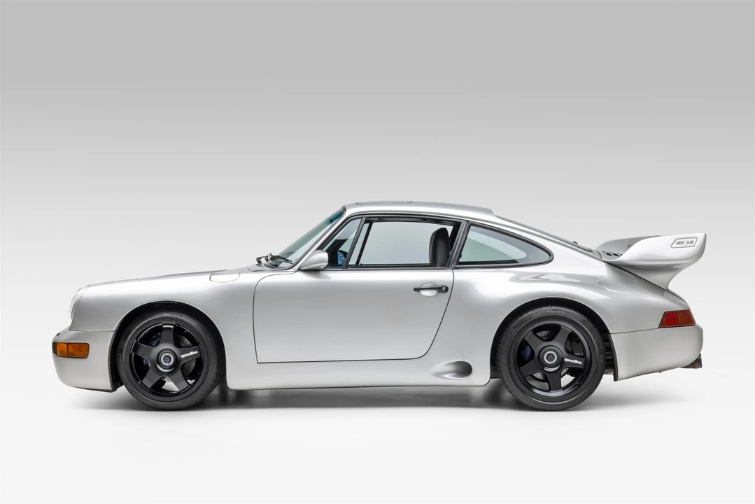 1990 Porsche 964 Carrera 4 - Image 7 of 31