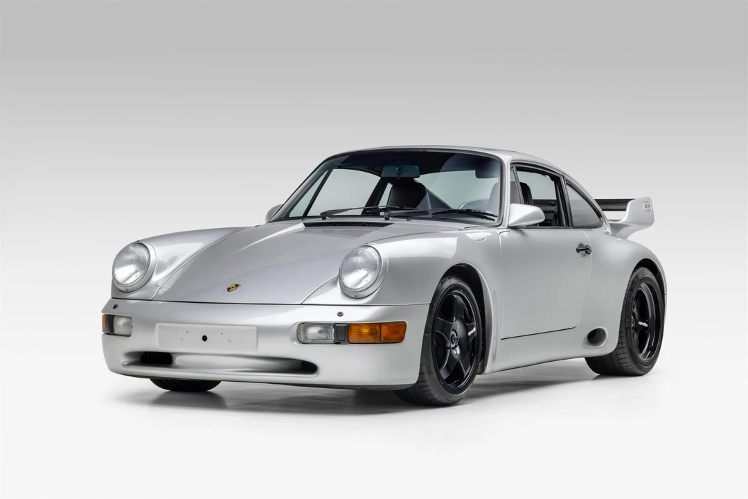 1990 Porsche 964 Carrera 4 - Image 4 of 31